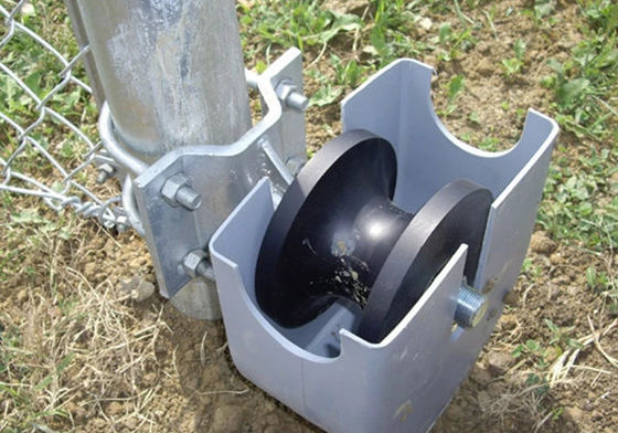 5327g Nylon Cantilever Gate Rollers With Bracket Chain Link Fence Gate Wheels